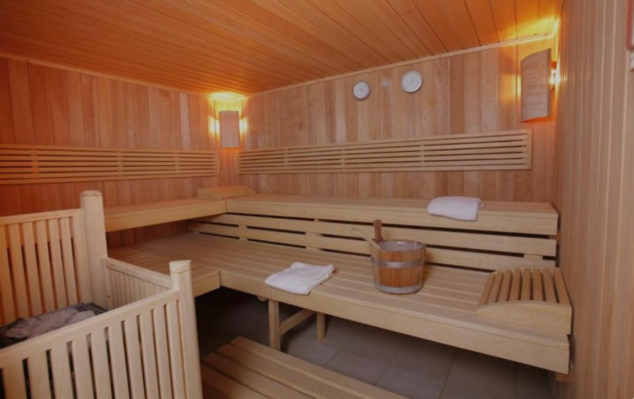 Chez Suzette-Residence-Piscine-Sauna Льоверноа Екстериор снимка